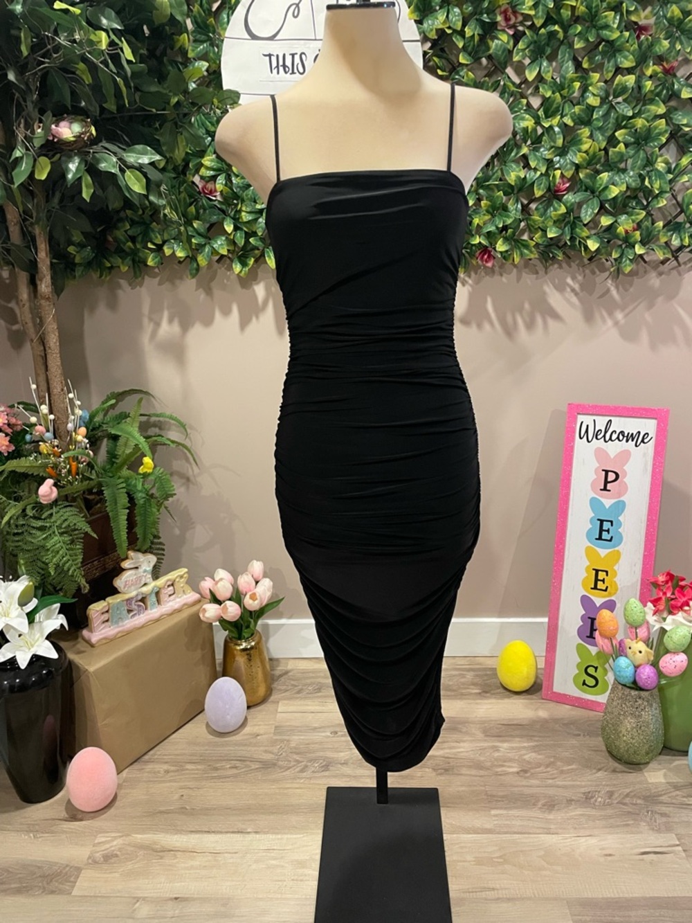 MistyRose Dress 🖤 Black Ruched Spaghetti Strap Midi Dress